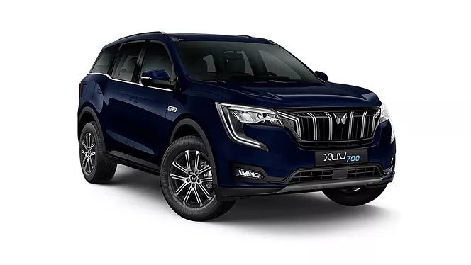 xuv700-exterior-right-front-three-quarter-3